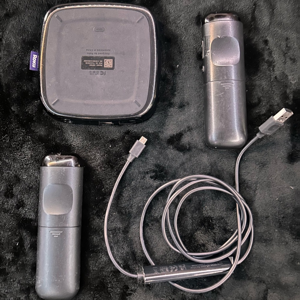 Roku Streaming Device with Remote and USB Cable